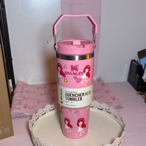 Stanley Other - NEW 🩷🩷Stanley Pink Quencher H2.0 Tumbler with Princess Design